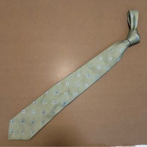 Green print men’s %100 silk tie